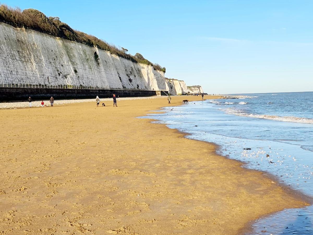 Vitamin Sea Beachfront Apartment Ramsgate - Sleeps 4 מראה חיצוני תמונה